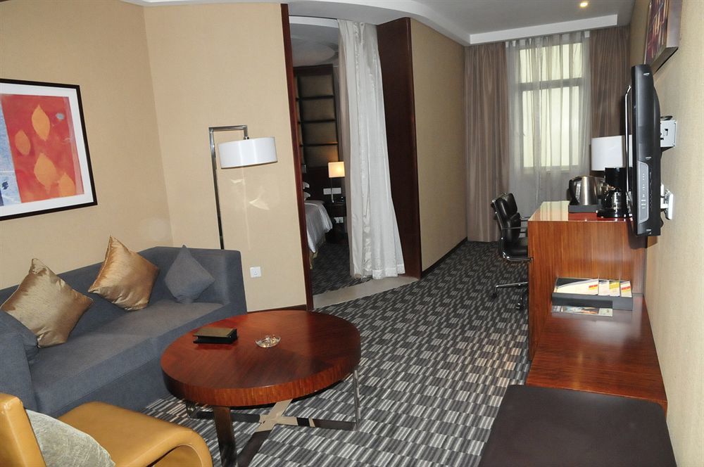 Four Points By Sheraton Taicang Esterno foto