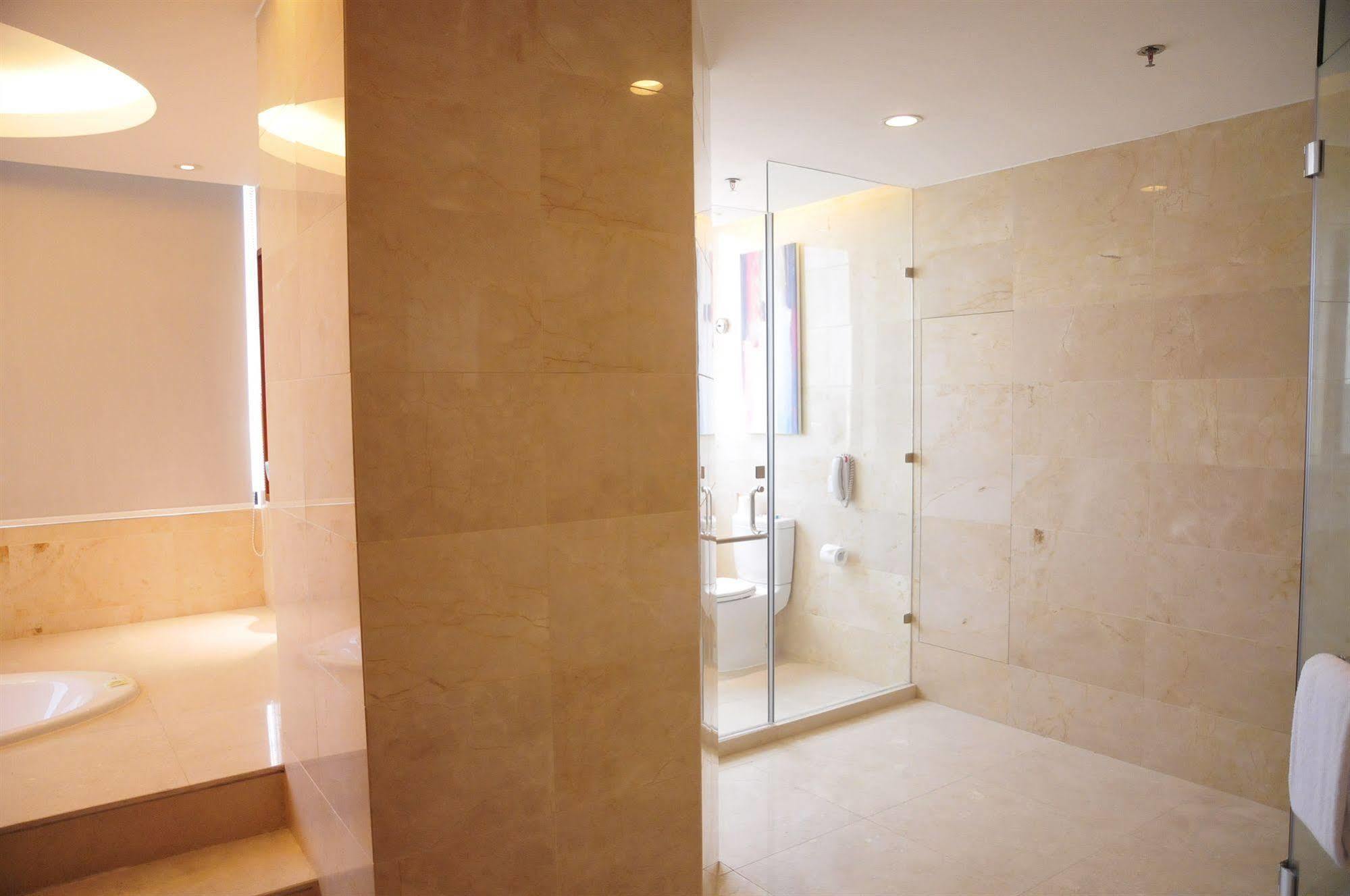 Four Points By Sheraton Taicang Esterno foto