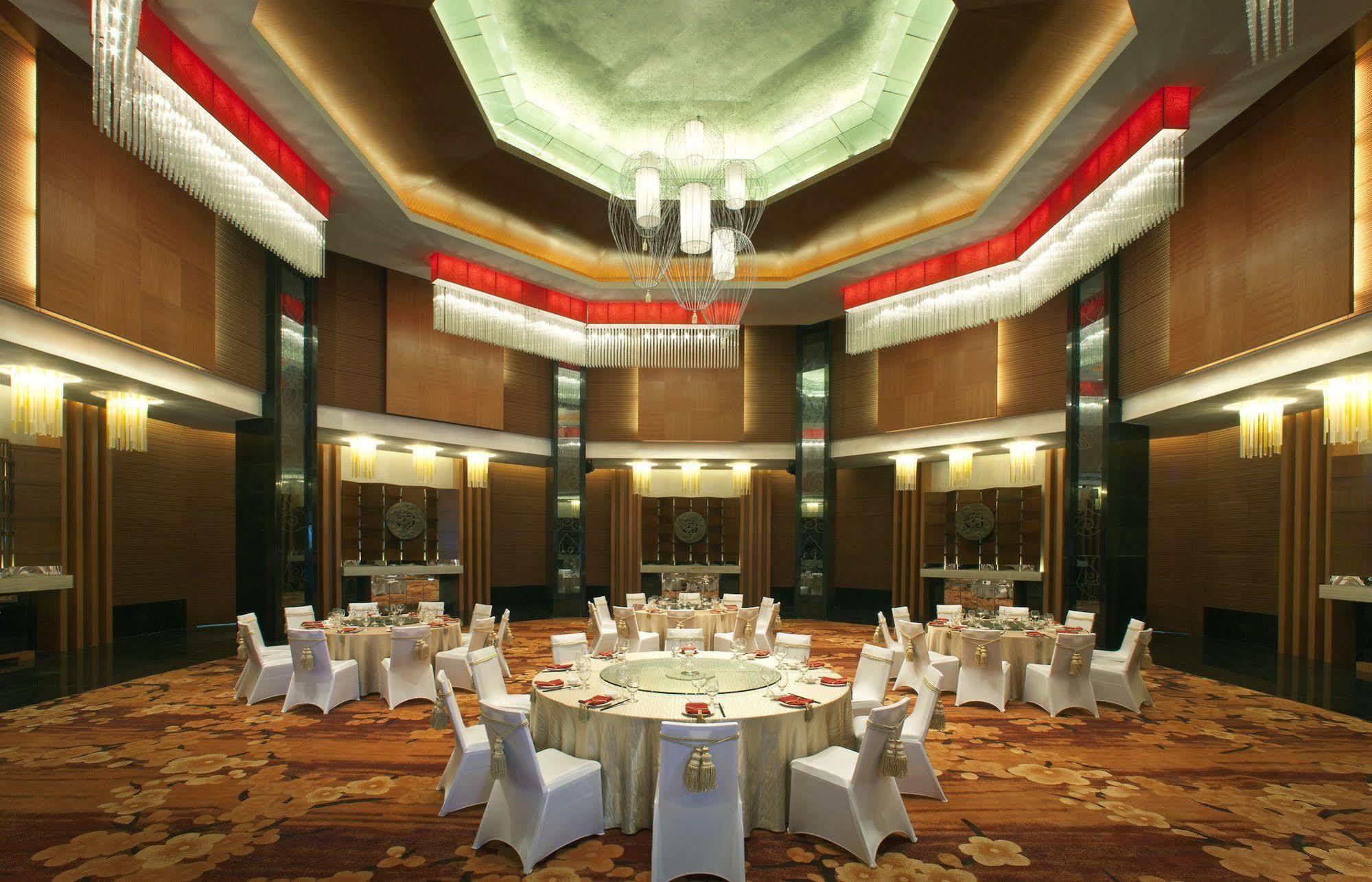 Four Points By Sheraton Taicang Esterno foto